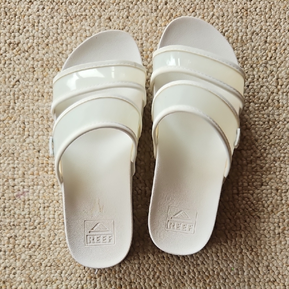 Reef Vista Hi-Energy Sandal Size 6